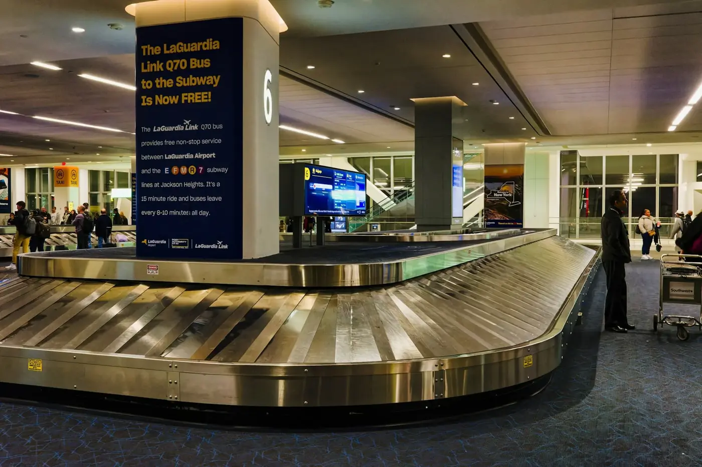 Why Choose a Luxury Chauffeur To Travel To and From NYC Airports?